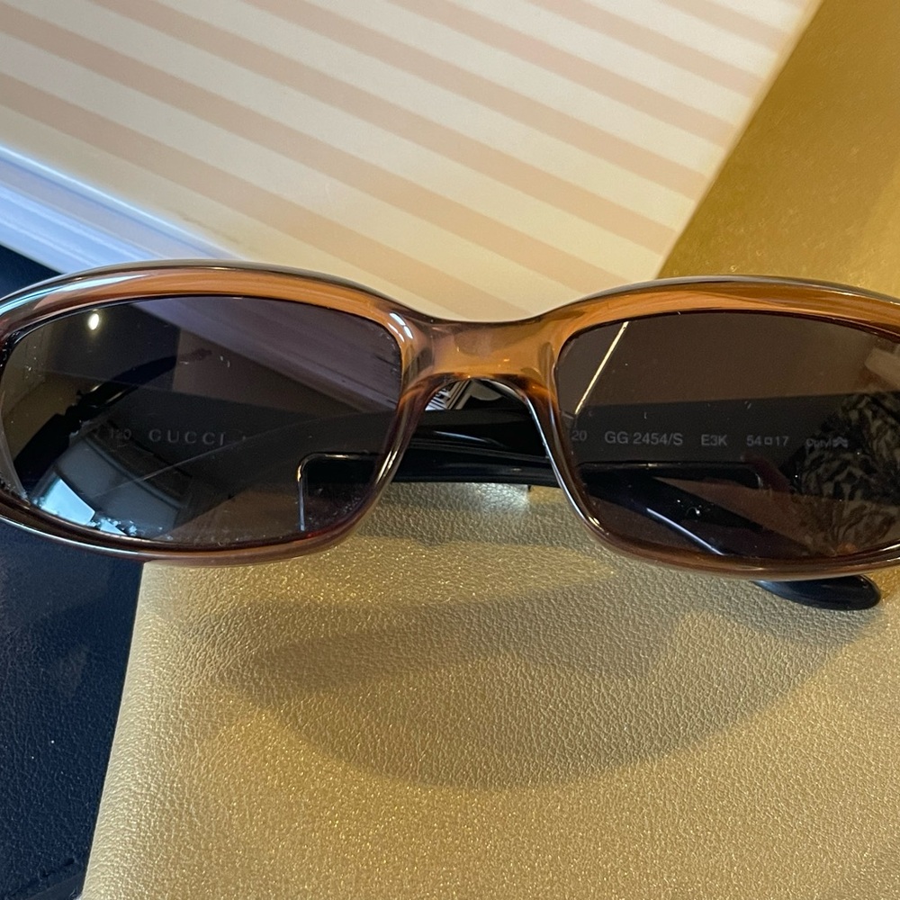 Gucci Sunglasses - vintage Y2K